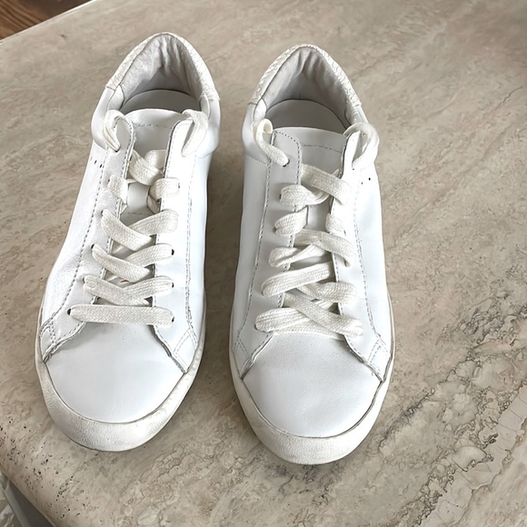 Womens white genuine leather sneakers, excellent condition - Picture 2 of 6